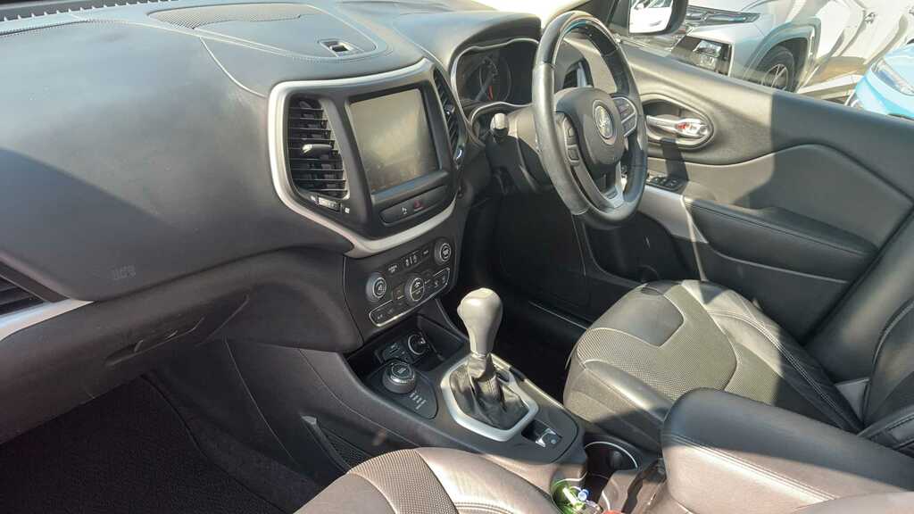 Jeep Cherokee 2.2 M-jet II Limited 197 Bhp Red #10