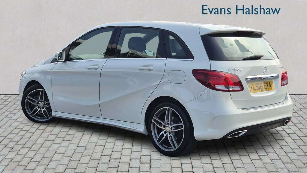 Mercedes-Benz B Class B200d Amg Line 2016 White
