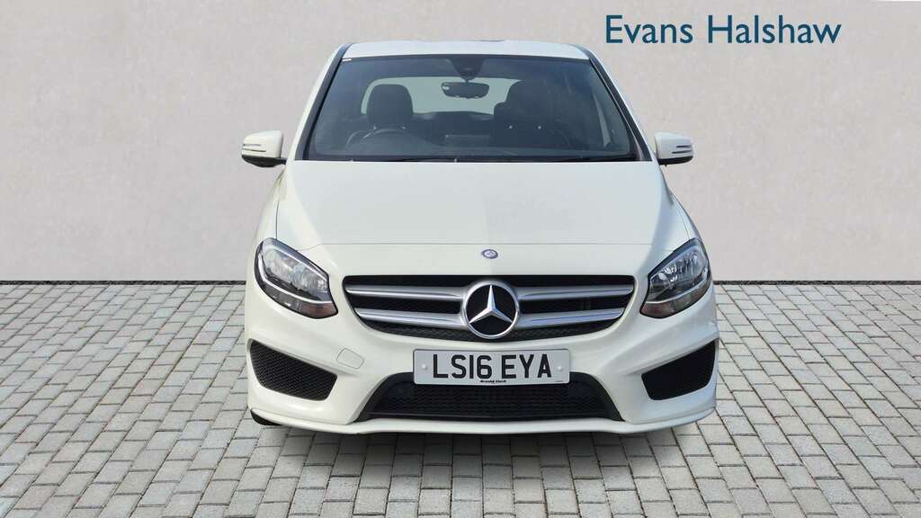 Mercedes-Benz B Class B200d Amg Line 2016 LS16EYA White #2