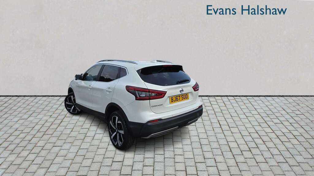 Nissan Qashqai 1.2 Dig-t Tekna Xtronic 2017 BJ67SUO White #2