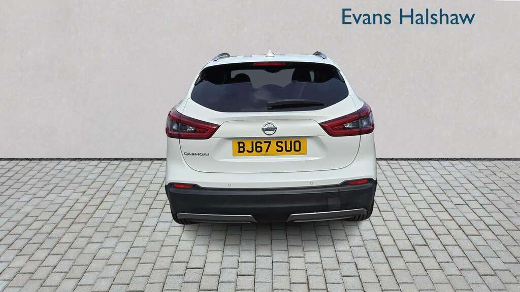 Nissan Qashqai 1.2 Dig-t Tekna Xtronic 2017 BJ67SUO White #5