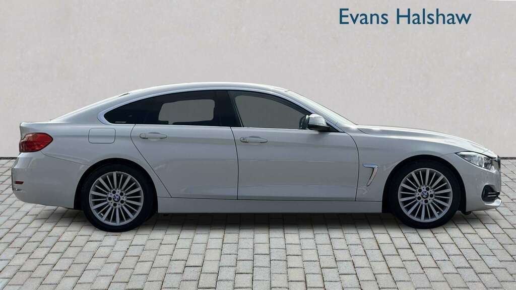 BMW 4 Series 420I Luxury Professional Media 2016 YG66SWU White #3