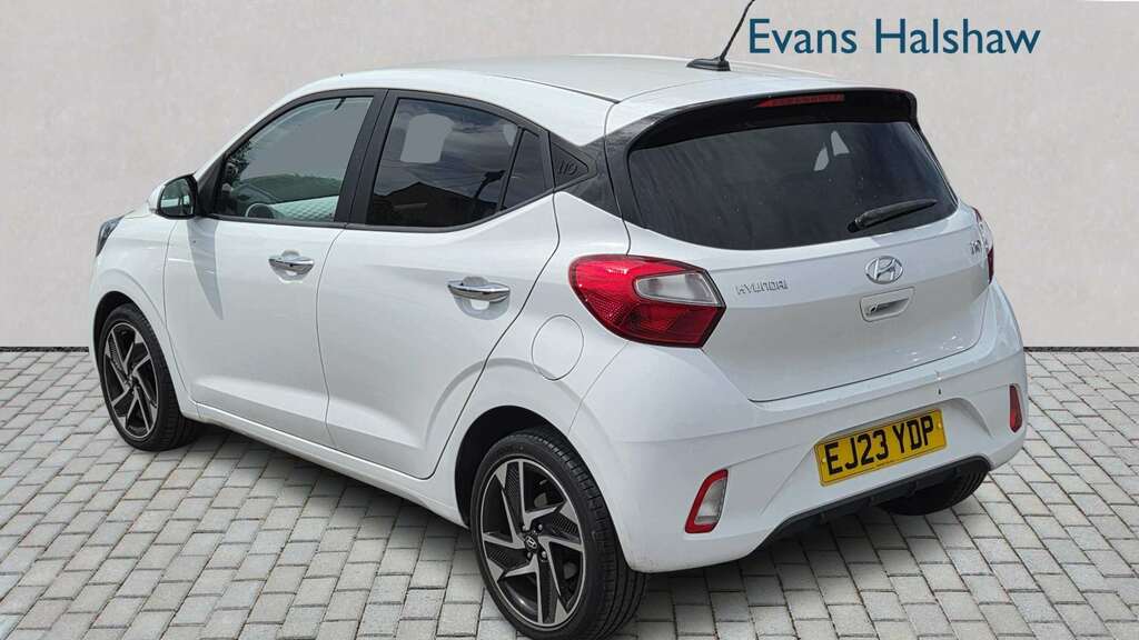 Hyundai I10 1.0 Mpi Premium 2023 White #2