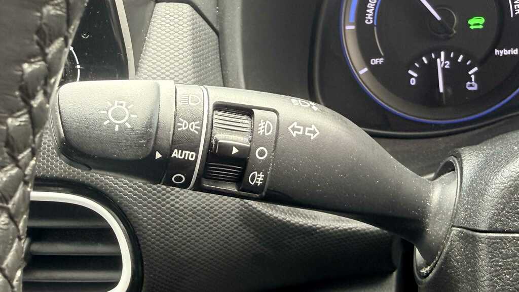 Hyundai Kona 1.0 T-gdi Premium Euro 6 Ss Red #22