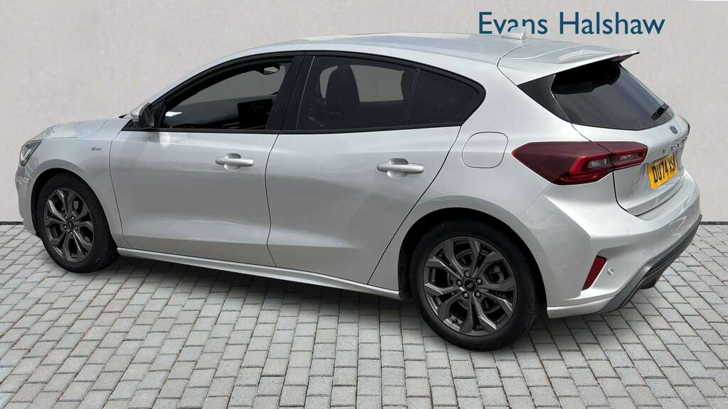Ford Focus Focus St-line 1.0L Ecoboost 125Ps Mhev Fwd Black #2