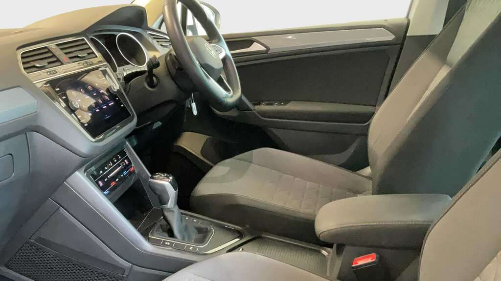 Volkswagen Tiguan 1.5 Tsi 150 R-line Dsg Black #12