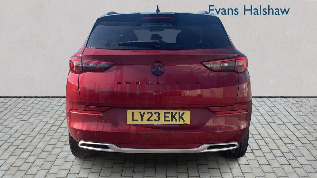 Vauxhall Grandland 1.2 Turbo Ultimate 2023 Red #3