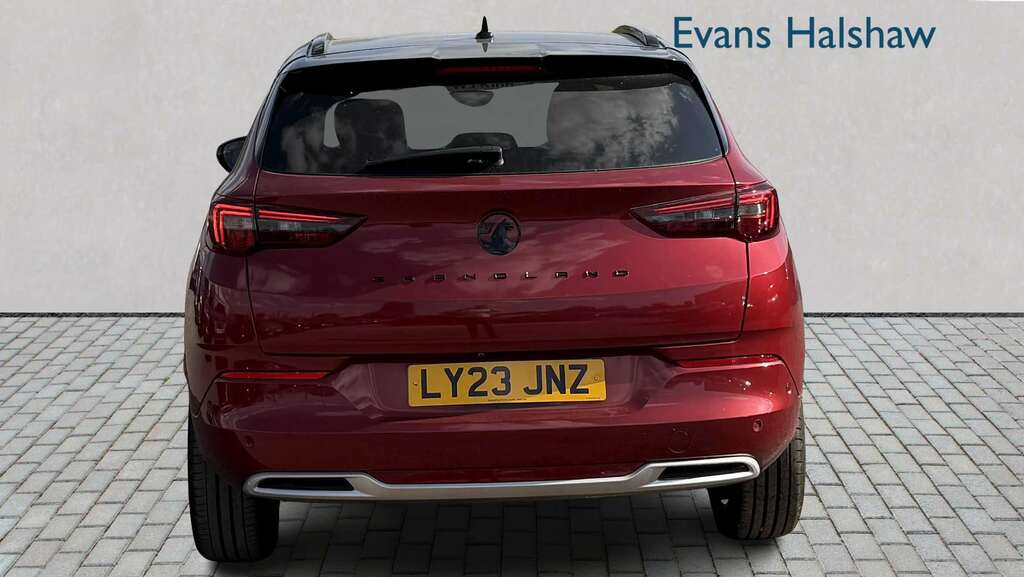 Vauxhall Grandland 1.2 Turbo Ultimate 2023 Red #4