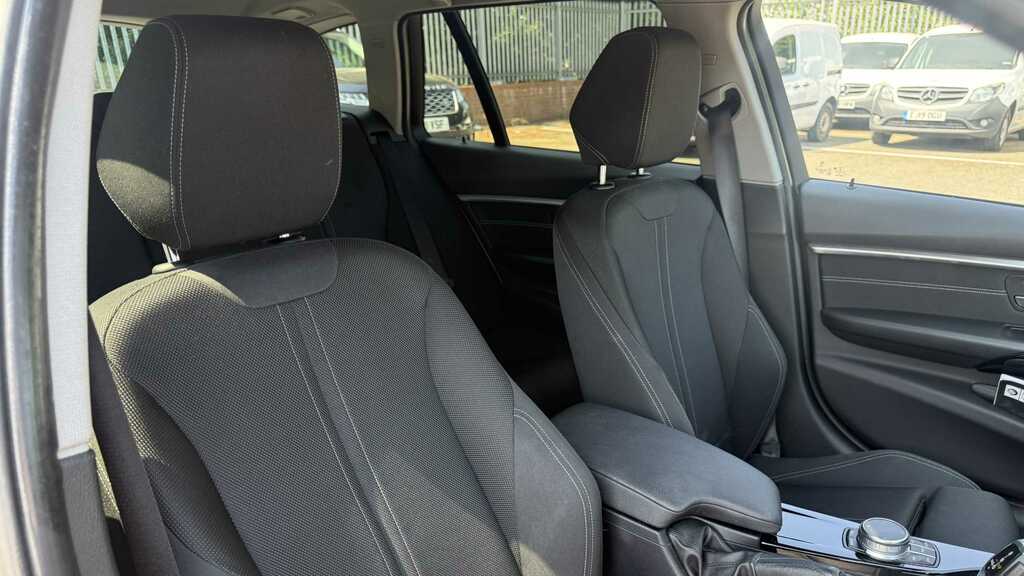 BMW 3 Series 318I Sport Step 2019 YA19KWP Grey #4