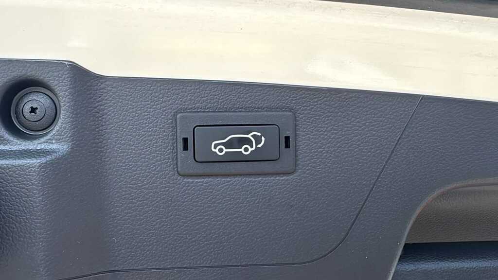 SsangYong Korando e-Motion 150Kw Ultimate 61.5Kwh White #21