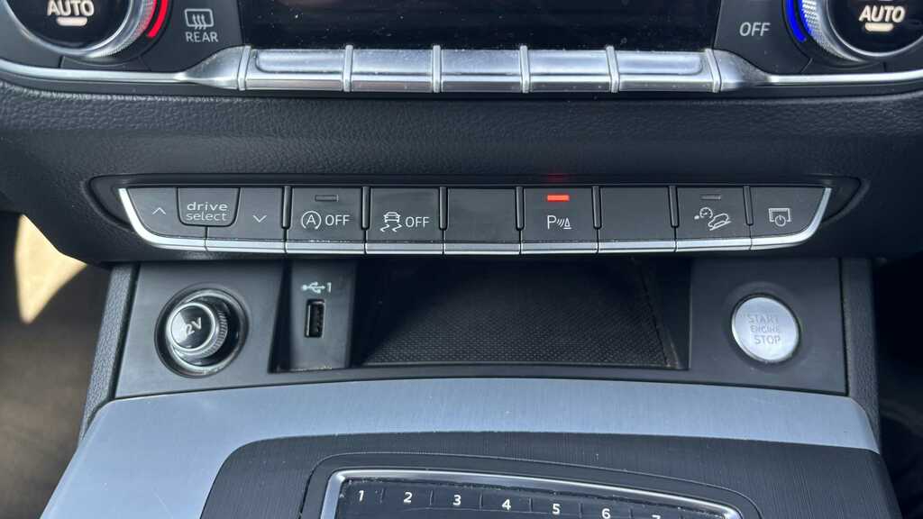 Audi Q5 3.0 Tfsi 354Ps Quattro S-tronic Comfort And Sound Black #24