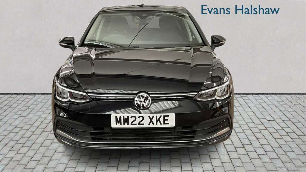 Volkswagen Golf 1.5 Tsi 150 Active 2022 MW22XKE Black #3