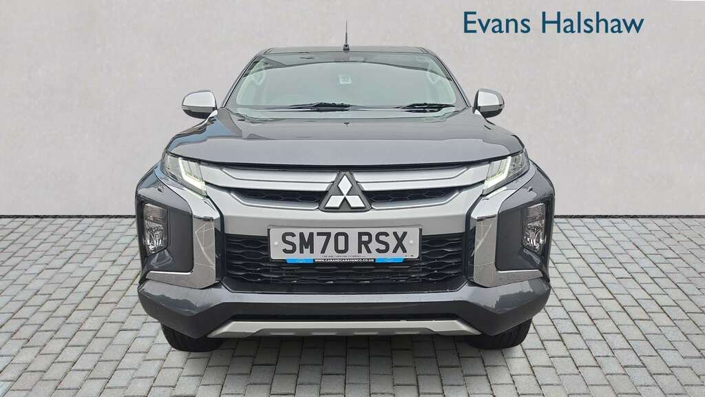 Mitsubishi L200 Double Cab Di-d 150 Barbarian 4Wd 2020 Grey #3