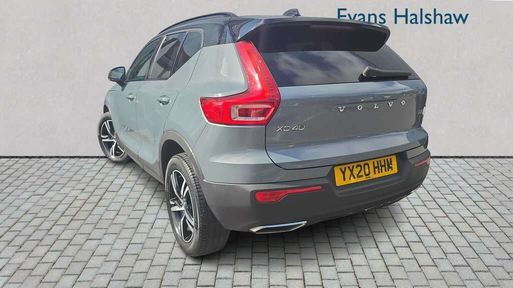 Volvo XC40 2.0 D3 R Design 2020 Grey #2