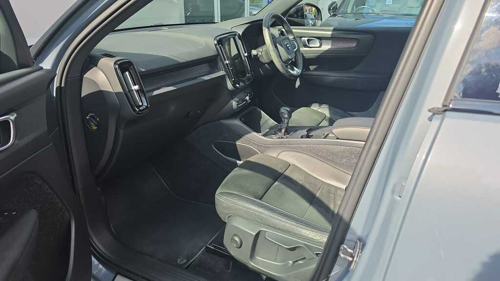 Volvo XC40 2.0 D3 R Design 2020 Grey #6