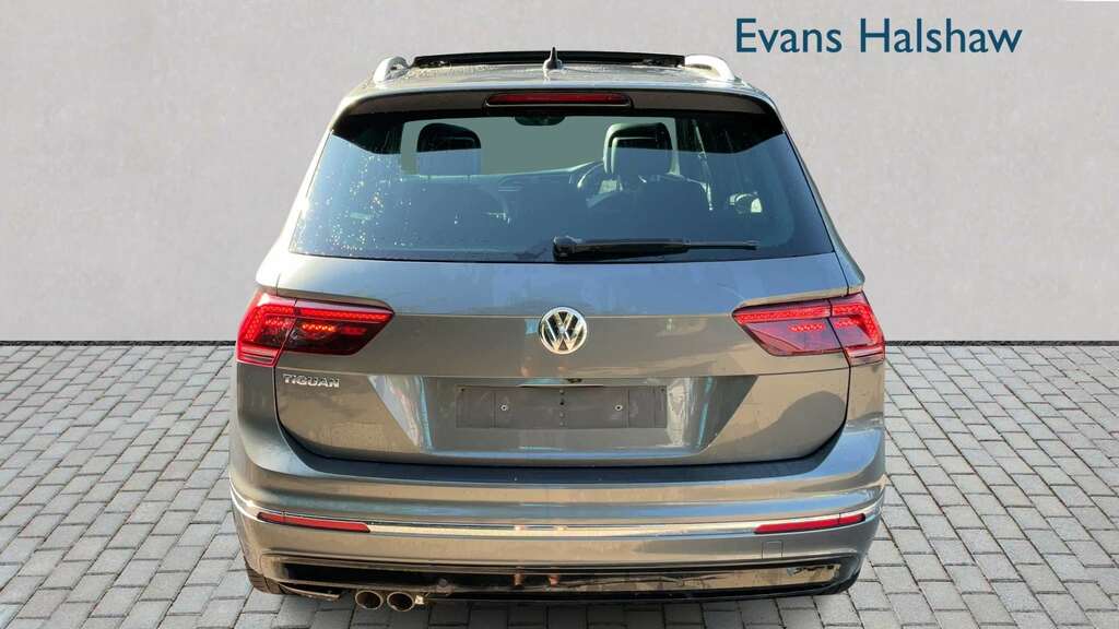 Volkswagen Tiguan 2.0 Tdi 150 R-line Tech Dsg 2019 Grey #4