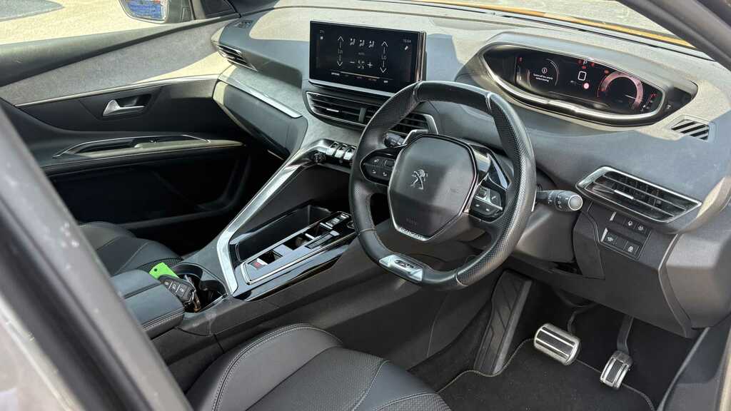 Peugeot 5008 1.5 Bluehdi Gt Eat8 2023 Grey #5