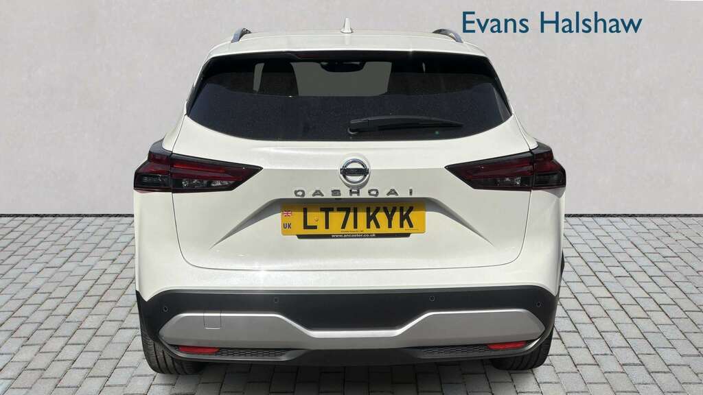 Nissan Qashqai 1.3 Dig-t 160 157 N-motion Dct Grey #2