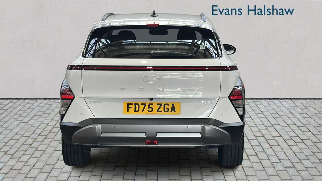Hyundai Kona 1.6 Hybrid 129 Advance Dct 2025 White #5