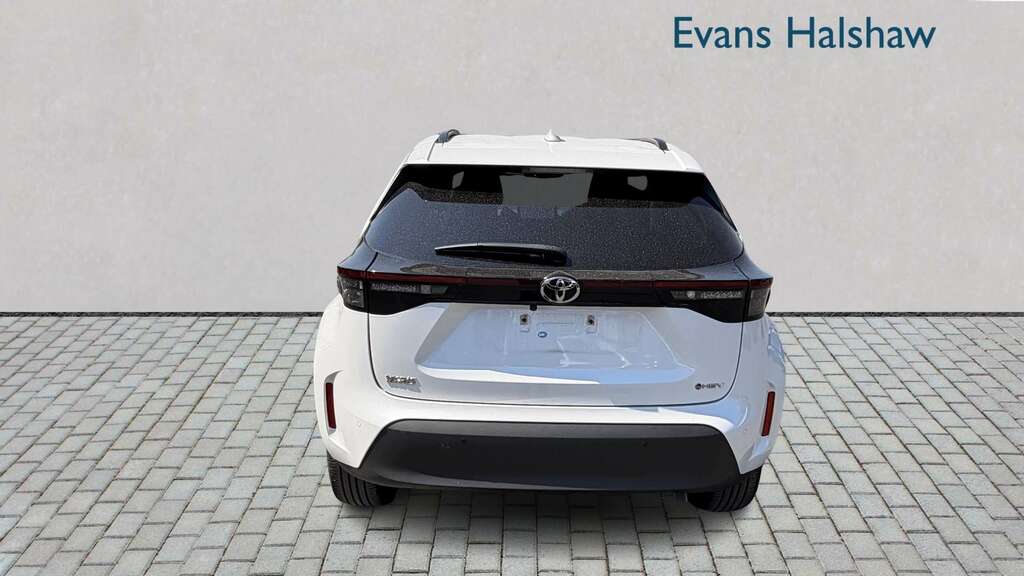 Toyota Yaris Cross 1.5 Hybrid Excel Cvt 2025 White #5