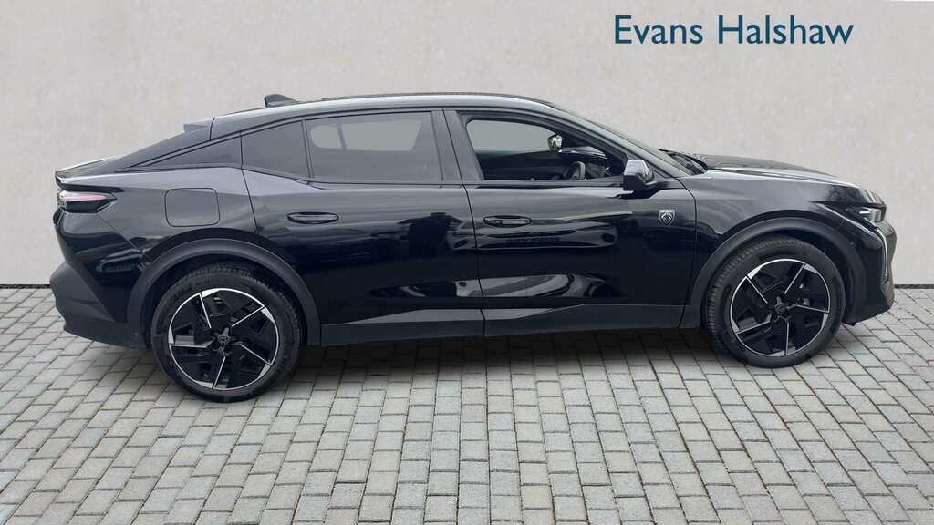 Peugeot 408 158Kw Gt 58Kwh 2025 Black #4