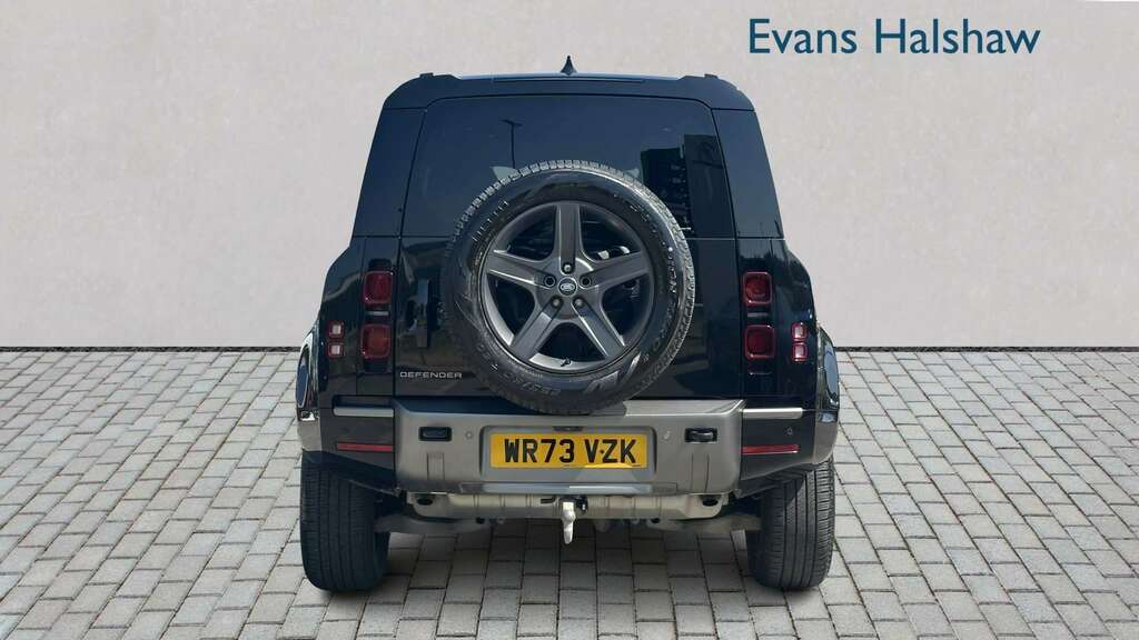 Land Rover Defender 110 2.0 P400e X-dynamic Se 110 2023 Black #4