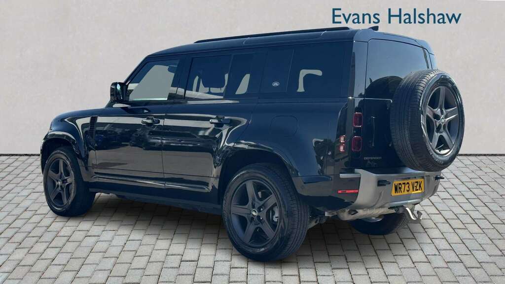 Land Rover Defender 110 2.0 P400e X-dynamic Se 110 2023 Black #3