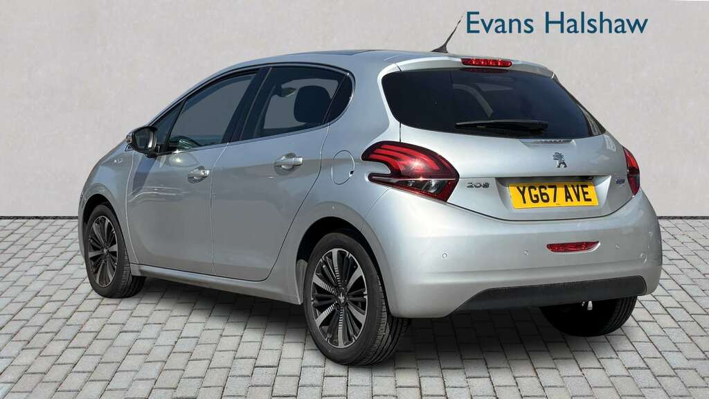 Peugeot 208 1.2 Puretech Allure Premium 2017 Silver #2
