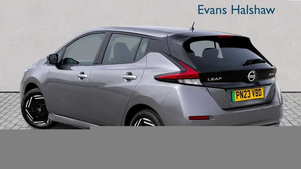 Nissan Leaf 110Kw Acenta 39Kwh 2023 Grey #2
