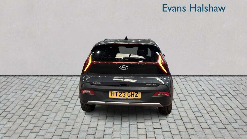 Hyundai Bayon 1.0 Tgdi 48V Mhev Premium Dct 2023 Grey #4
