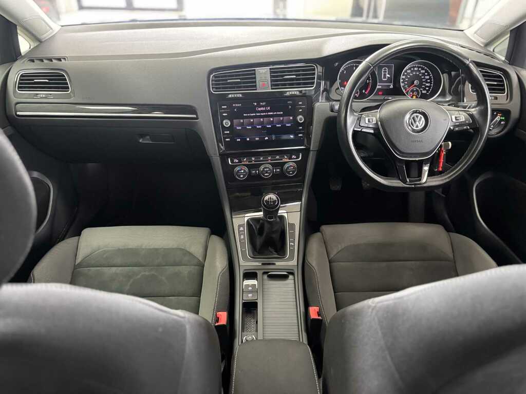 Volkswagen Golf Golf 8 Life 1.5 Tsi 130Ps 6-Speed F Yellow #12