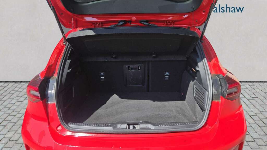 Ford Focus 1.0 Ecoboost St-line Vignale 2022 NL72OYZ Red #2