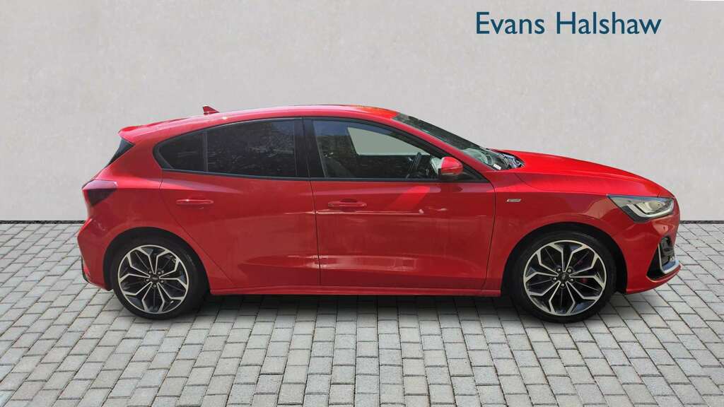 Ford Focus 1.0 Ecoboost St-line Vignale 2022 NL72OYZ Red #3