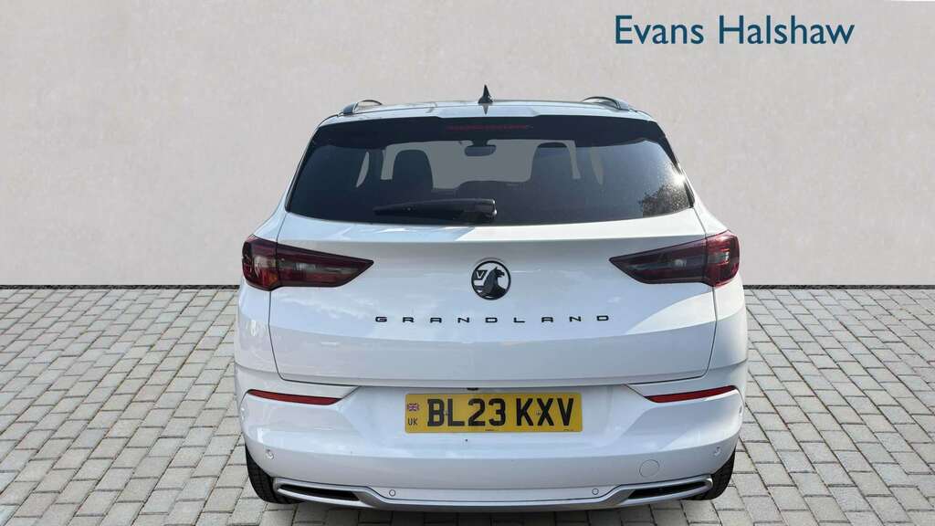 Vauxhall Grandland 1.2 Turbo Ultimate 2023 White #4