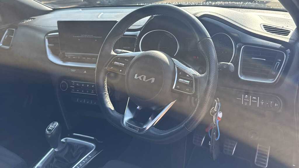 Kia Xceed 1.5T Gdi Isg Gt-line 2024 Black #3