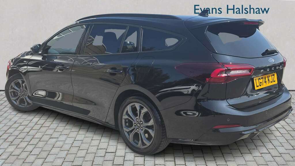 Ford Focus 1.0 Ecoboost Hybrid Mhev St-line 2024 LG74KJZ Black #2