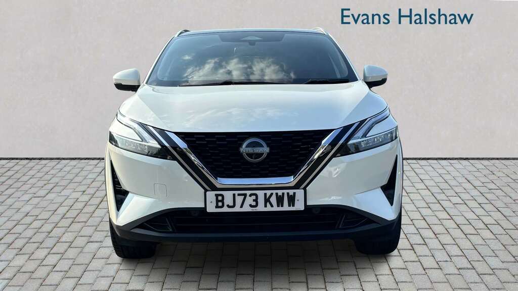 Nissan Qashqai 1.3 Dig-t Mh Tekna 2024 BJ73KWW White #4