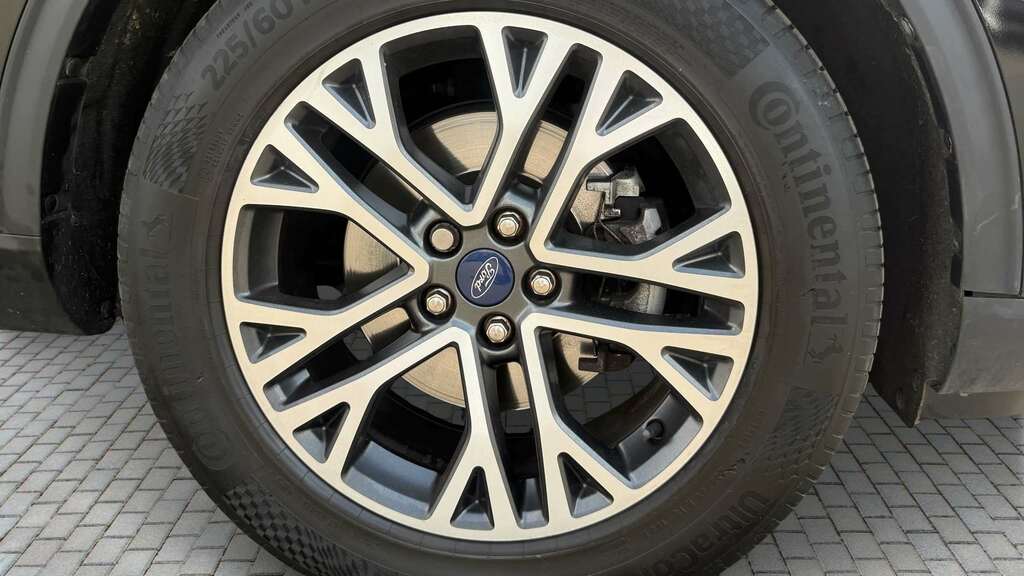 Ford Kuga 1.5 Ecoboost 150 Titanium Edition 2023 MJ23YUX Black #2