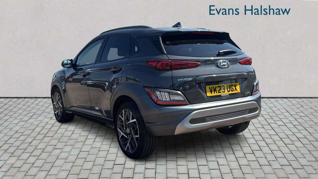 Hyundai Kona 1.6 Gdi Hybrid Premium Dct 2023 Grey #2