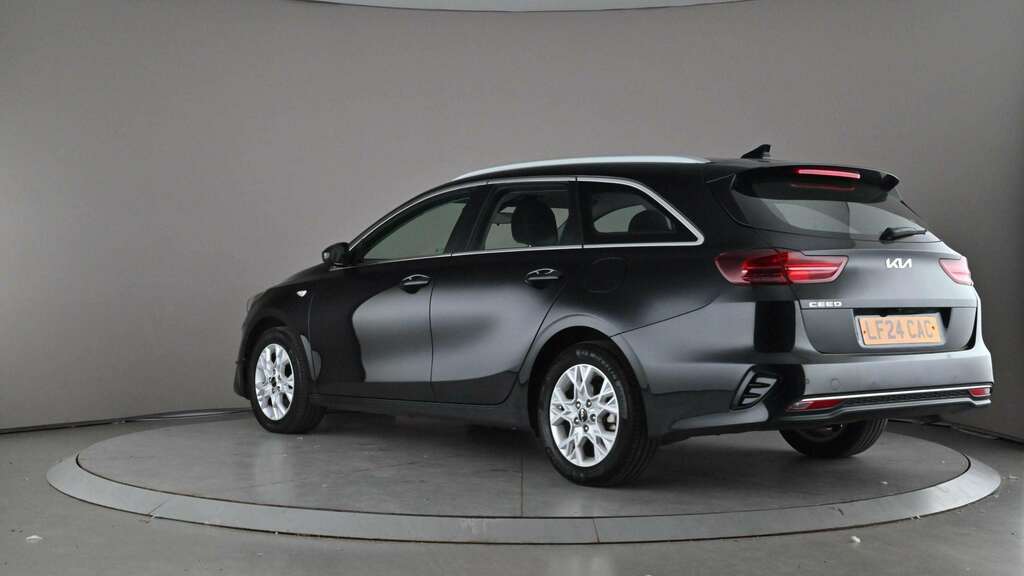 Kia Ceed 1.5T Gdi Isg 138 2 2024 Black #5