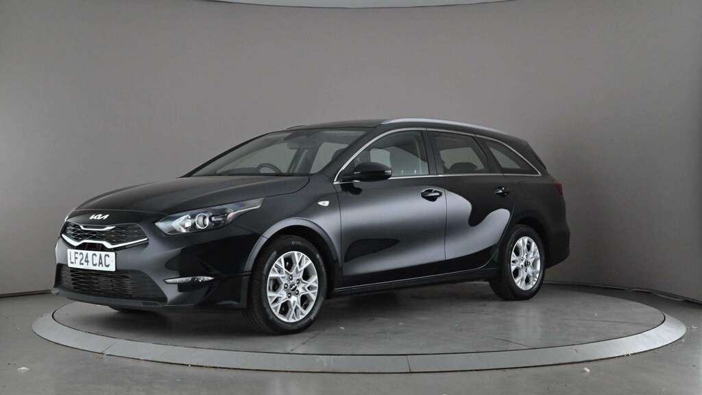 Kia Ceed 1.5T Gdi Isg 138 2 2024 Black #3