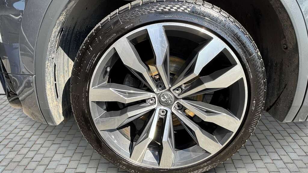 Volkswagen Tiguan Allspace Suv 2.0 Tdi R-line Dsg Euro 6 Ss 201968 Black #13