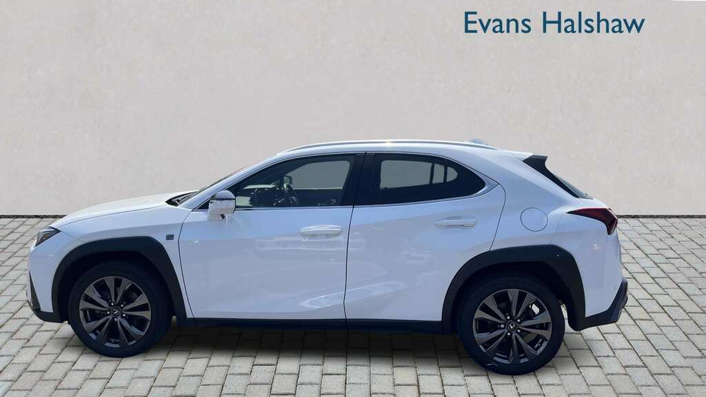 Lexus UX 250H 2.0 F-sport Design Cvt 2023 White #6