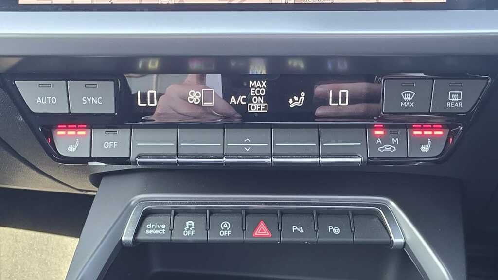 Audi A3 35 Tfsi S Line S Tronic 2023 PJ73OPP White #6