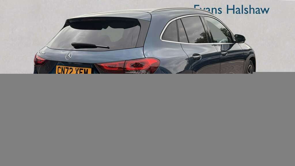 Mercedes-Benz GLA Class 180 Amg Line Executive 2023 CN72XFM Blue #4