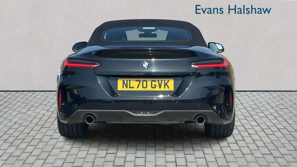 BMW Z4 Sdrive 20I M Sport 2020 Black #5