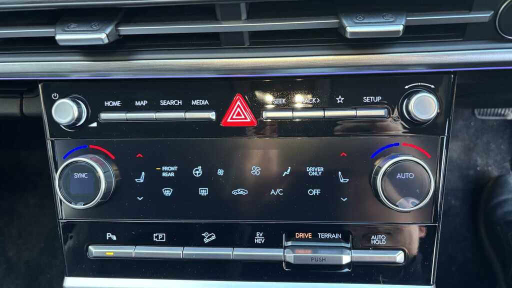 Hyundai Santa Fe 1.6 Tgdi Plug-in Hybrid Premium 4Wd 2025 Grey
