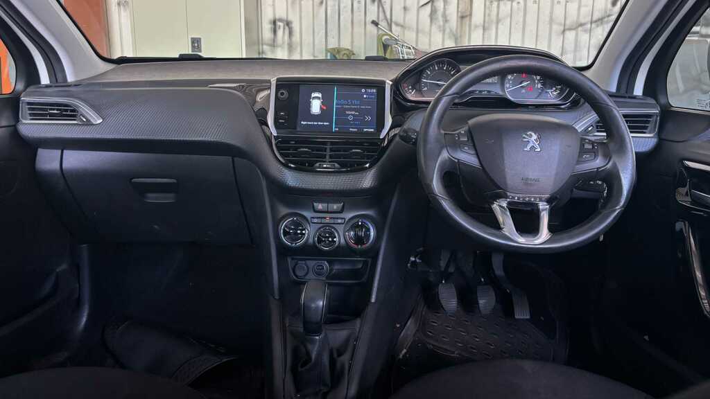 Peugeot 208 1.2 Puretech Signature Euro 6 Ss Grey #8