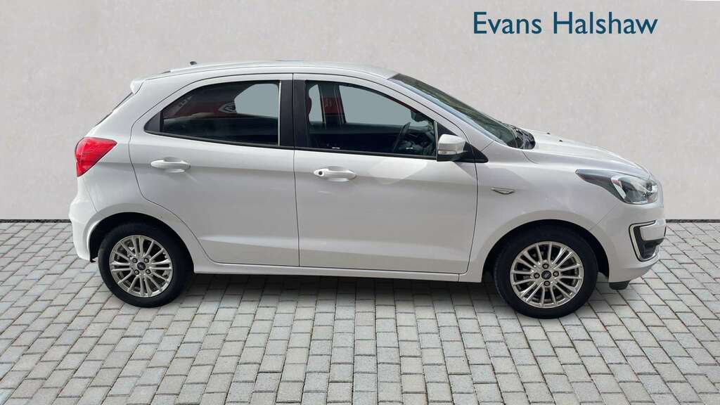 Ford KA+ 1.2 85 Zetec 2018 White #4