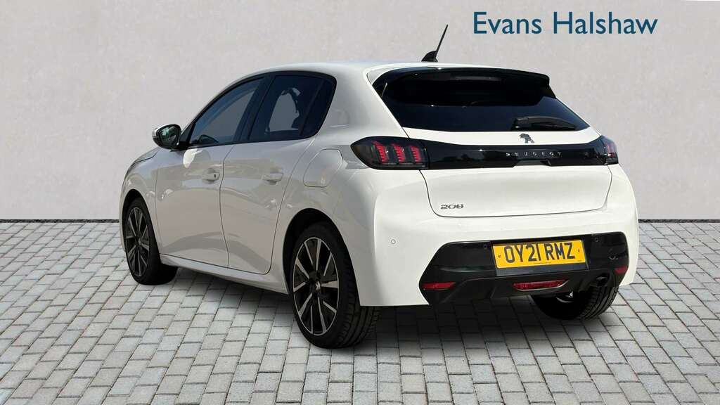 Peugeot 208 1.2 Puretech 100 Allure Premium 2021 White